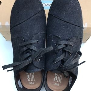 Toms shoes